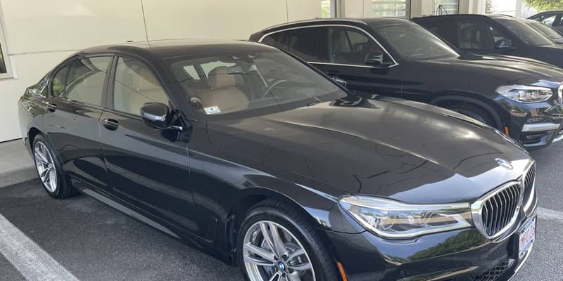 Travel in Style with Chauffeured Black-Car Services in Waltham, MA